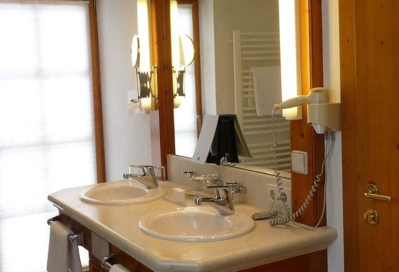 スーペリアールーム, Bayerischer Hof