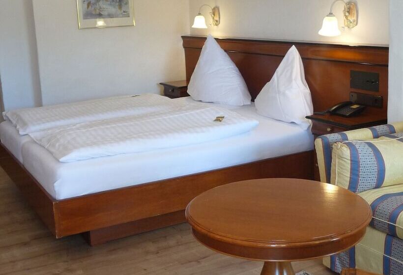 Номер Стандарт, Bayerischer Hof