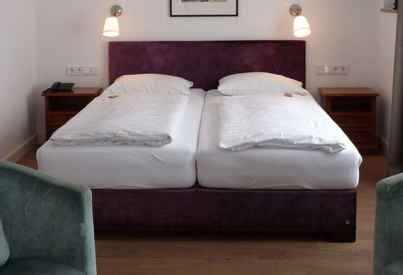 スーペリアールーム, Bayerischer Hof