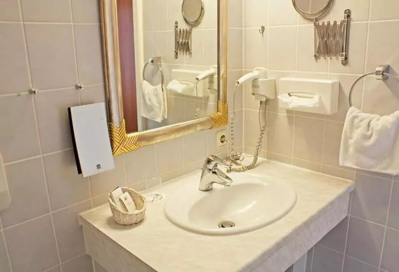 اتاق اکونومی یک تخته, Bayerischer Hof