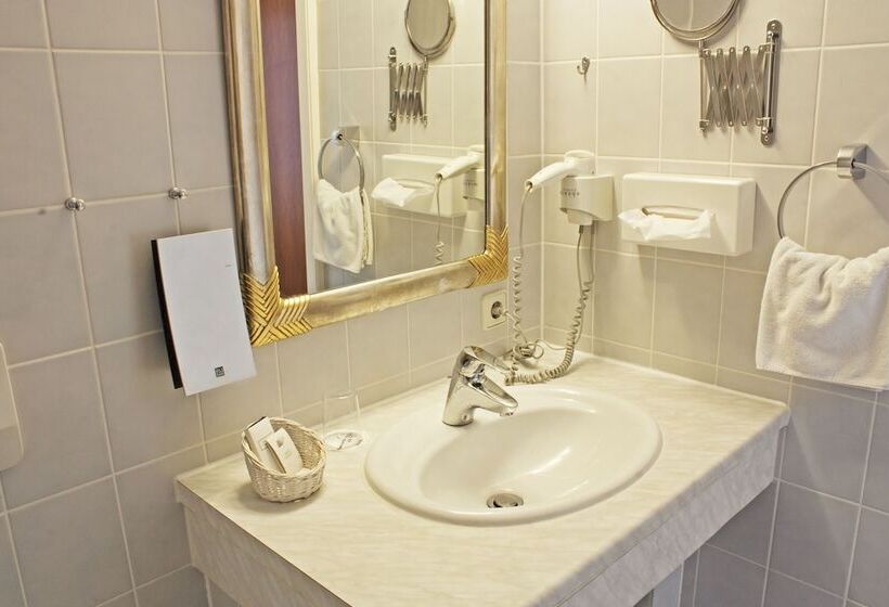 エコノミーシングルルーム, Bayerischer Hof