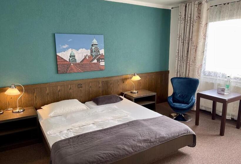Номер Стандарт, Brunnenhof