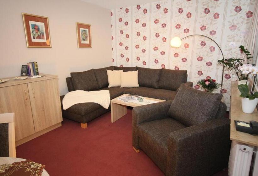 带2个卧室的公寓, Cafe Schneidewind