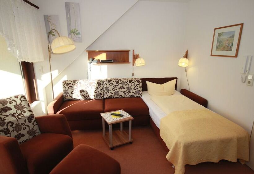 单人基本间, Cafe Schneidewind