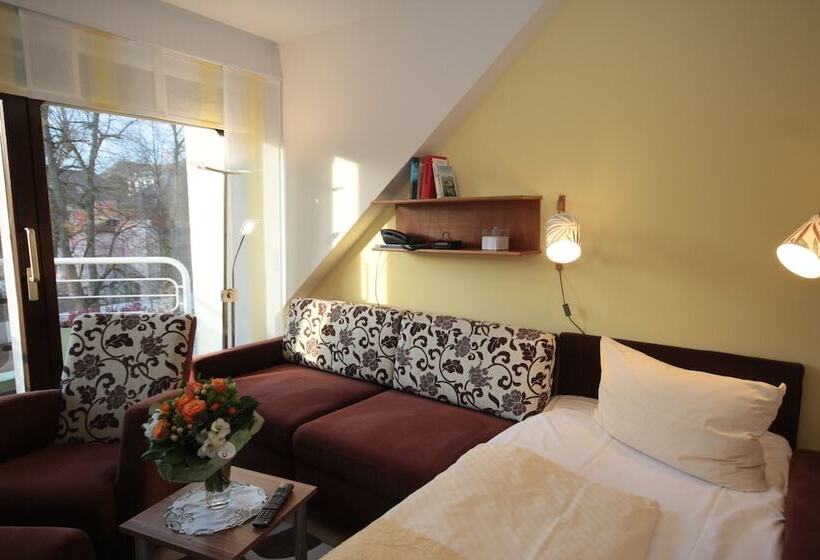 单人基本间, Cafe Schneidewind