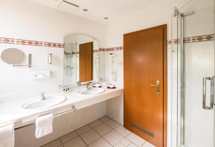 Номер Стандарт Индивидуальный, Das 53°