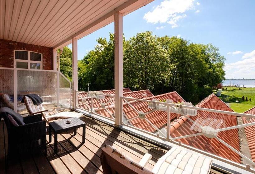 Номер Superior с Балконом, Das 53°