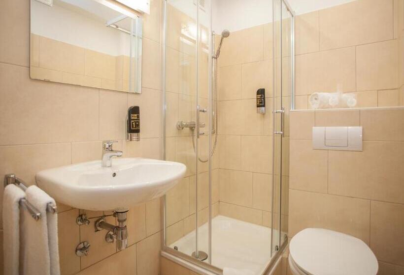 家庭间, Der Schöne Asten   Resort Winterberg