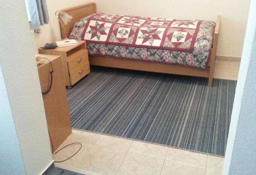 带阳台的标准单人间, Garni La Mer