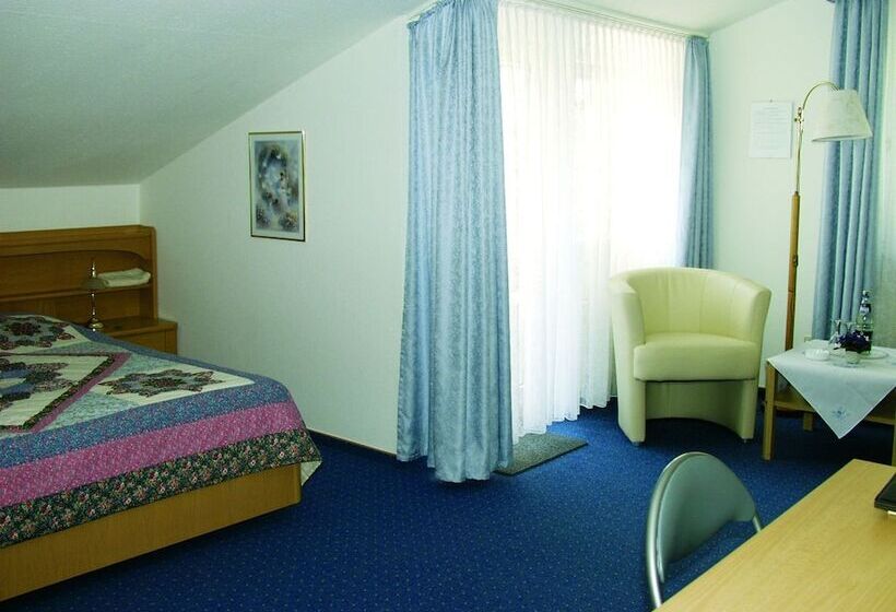 标准间, Garni La Mer