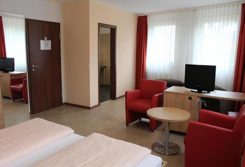 Quarto Triplo Estandar, La Baia
