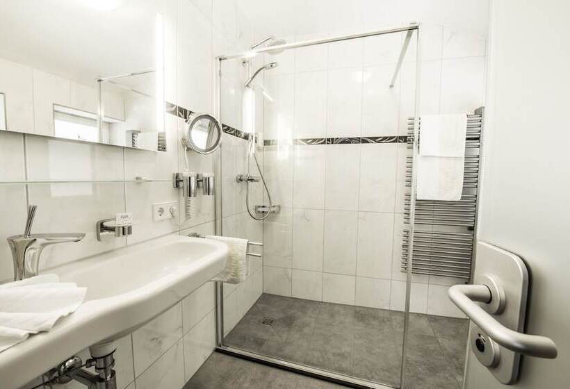 Номер Комфорт, Langenwaldsee