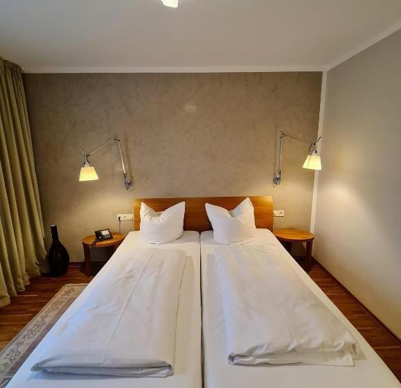 Номер Стандарт, Restaurant Felix