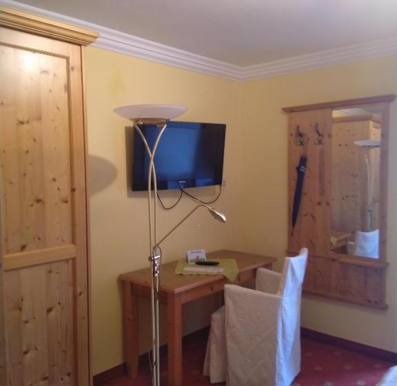 Economy Yhden Hengen Huone, Schlossberghof Marzoll