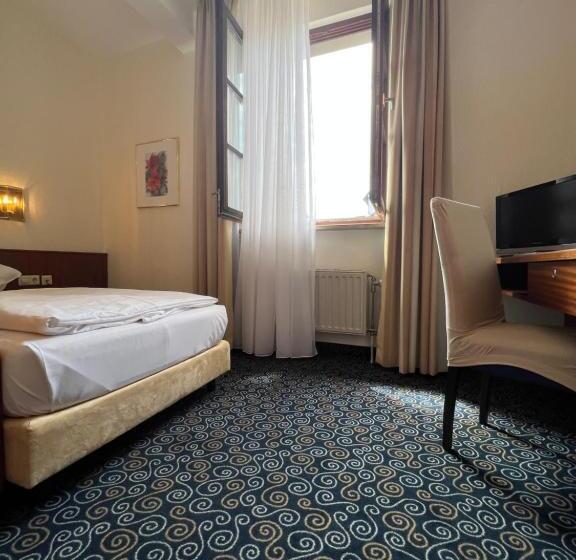 Номер Стандарт Индивидуальный, Stadt