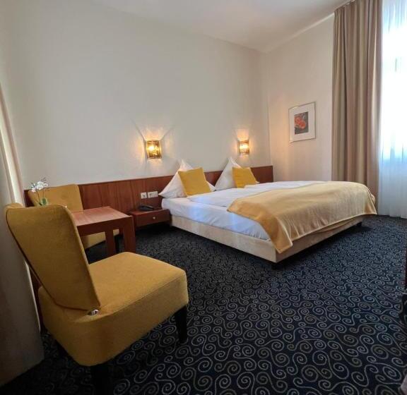 Номер Стандарт, Stadt