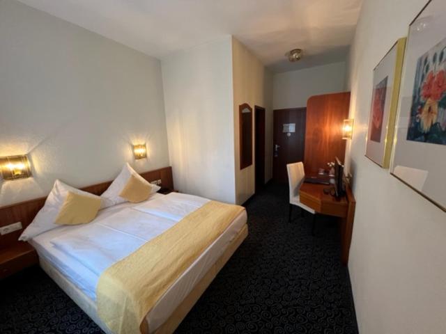 Номер Стандарт Двуспальная Кровать, Stadt