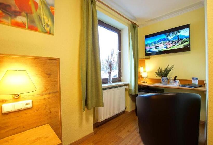 スタンダードシングルルーム, Waldmann