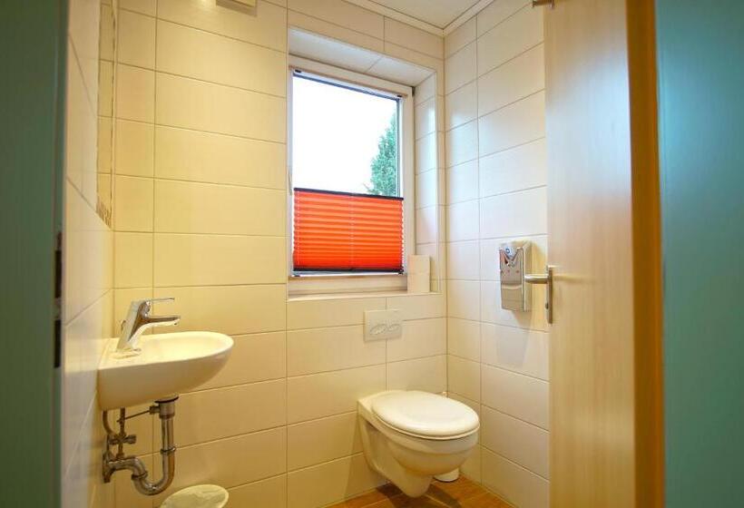 スタンダードトリプルルーム, Waldmann