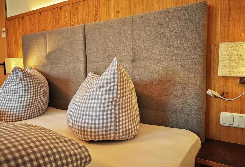 バルコニー付きスタンダードルーム, Waldmann