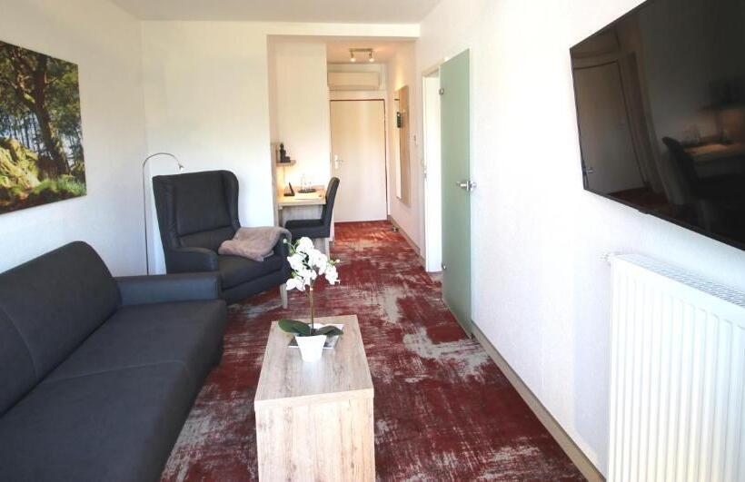 Полулюкс с Балконом, Wellness & Ayurveda Hotel Am Eichenberg