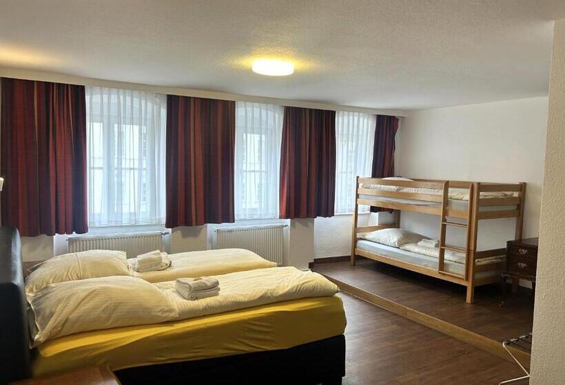 غرفة قياسية رباعية, Brauereigasthof Zur Münz Seit 1586