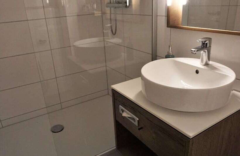 غرفة كلاسيكية, Diesonne