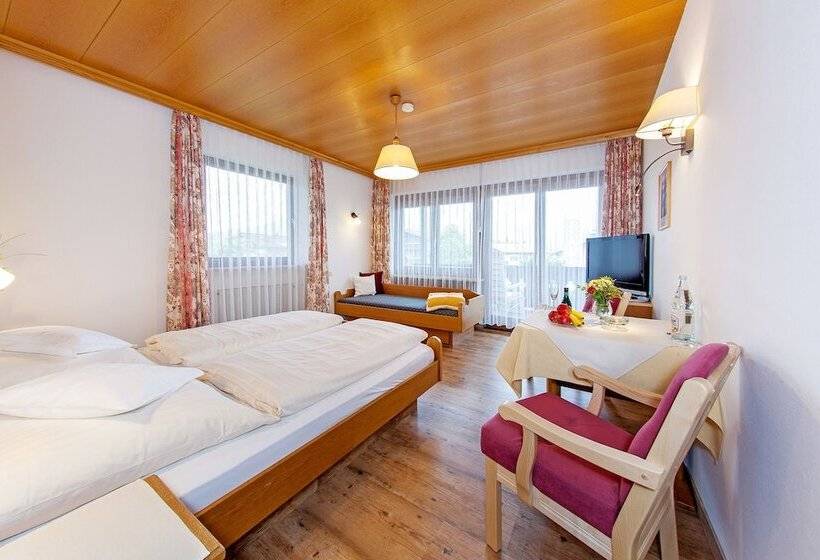 Komfort Trippelrum, Gastehaus Flora