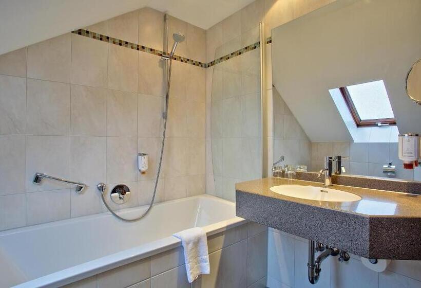 디럭스 룸, Restaurant Erber