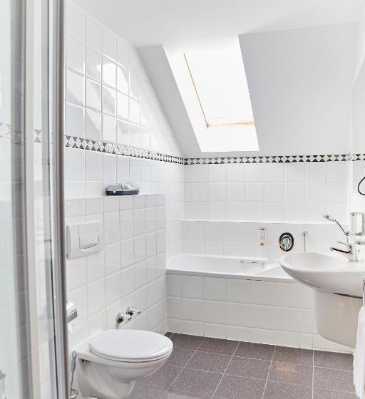 주니어 스위트, Restaurant Erber