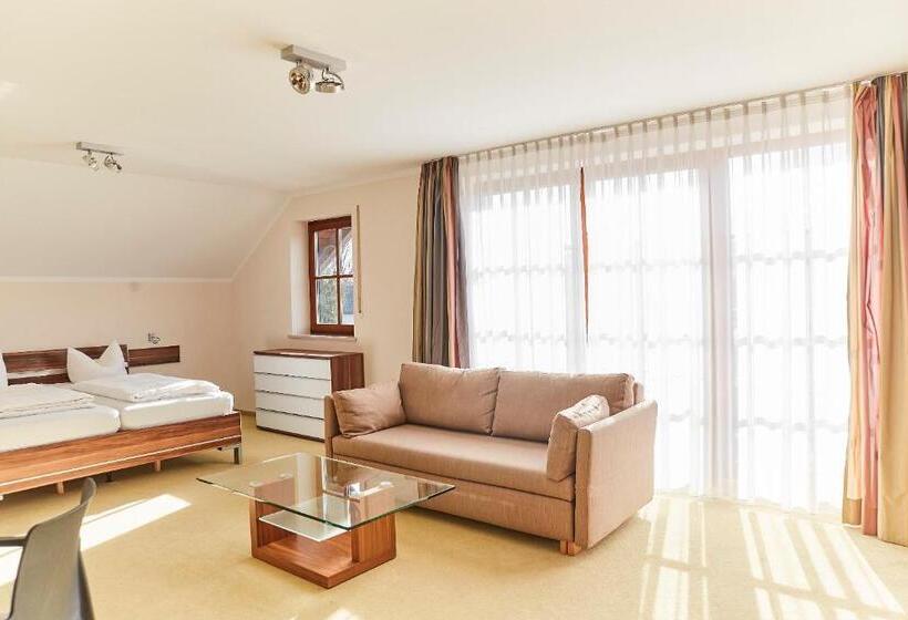 주니어 스위트, Restaurant Erber