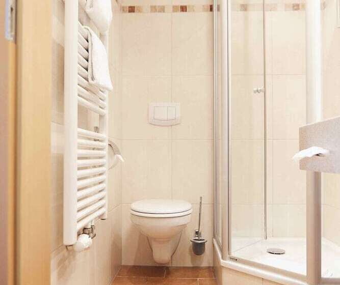 스탠다드 룸, Restaurant Erber