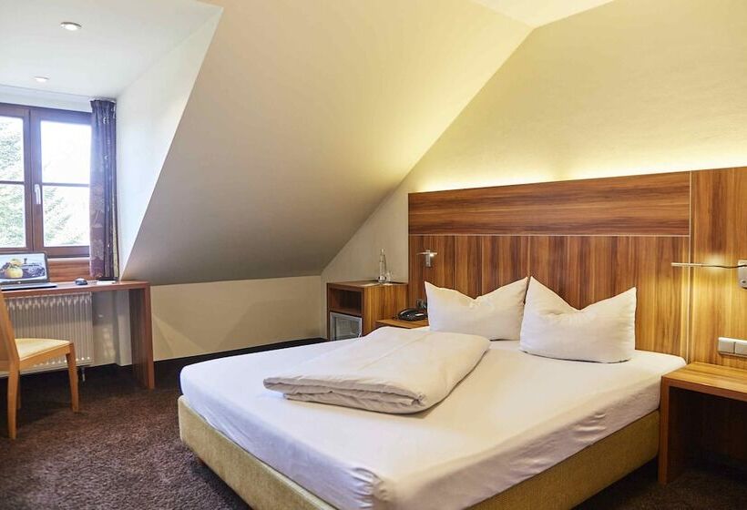 디럭스 트리플 룸, Restaurant Erber