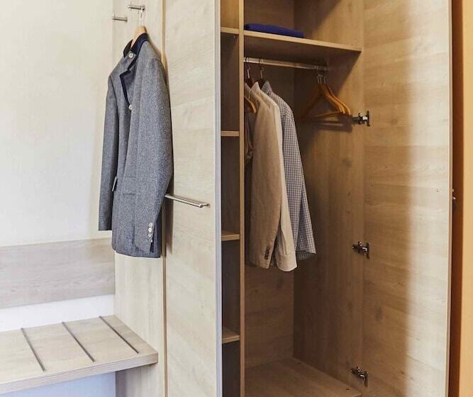 디럭스 트리플 룸, Restaurant Erber