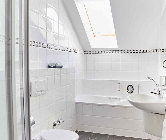 주니어 스위트, Restaurant Erber