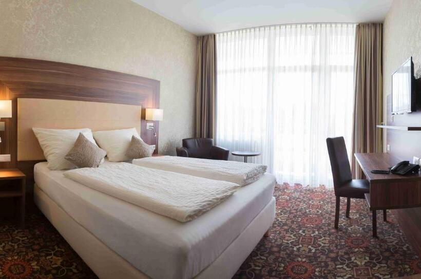 سوییت جونیور, Vitalhotel König Am Park