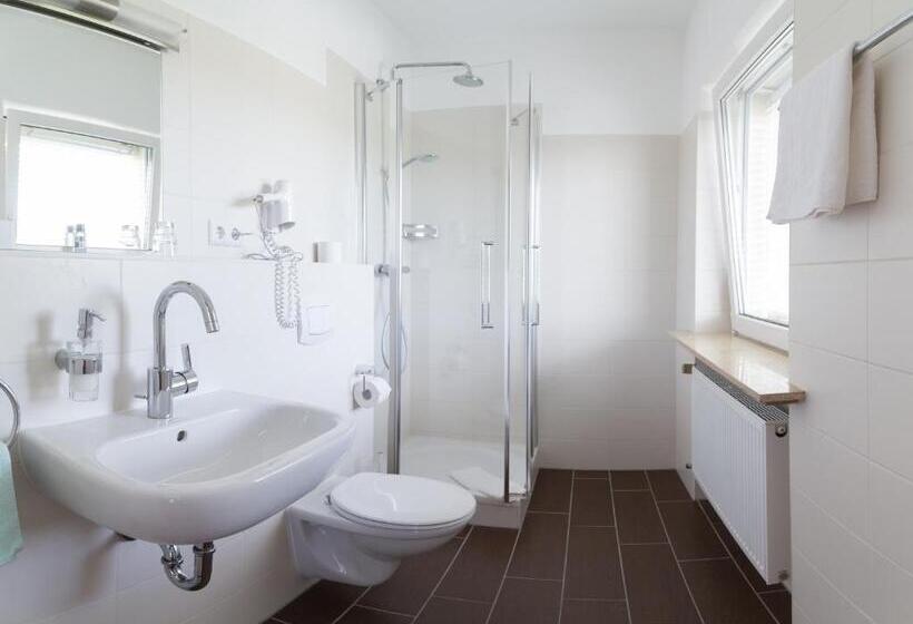 Полулюкс, Vitalhotel König Am Park