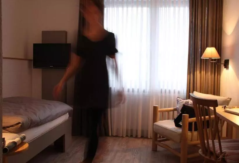 スタンダードシングルルーム, Frühstückshotel Fürstenwerth