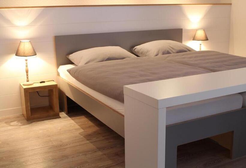 Номер Стандарт, Frühstückshotel Fürstenwerth