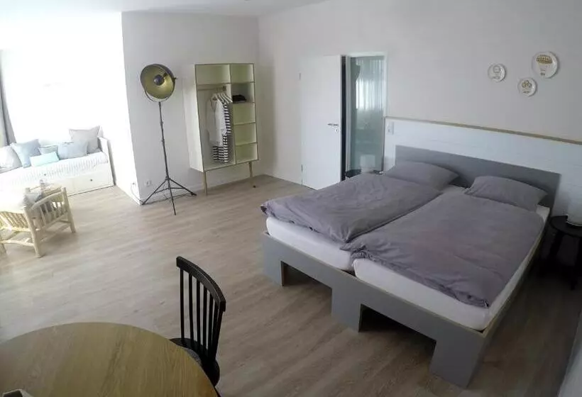 プレミアム４ベッドルーム, Frühstückshotel Fürstenwerth