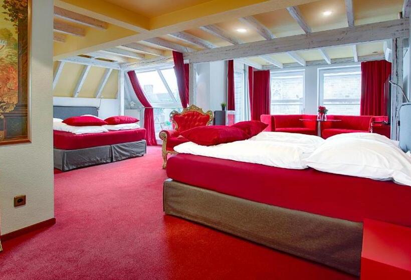 테라스 주니어 스위트, Am Museum Köln