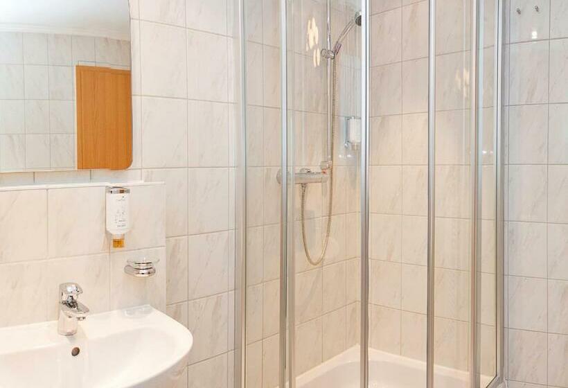 标准单人间, Arkade