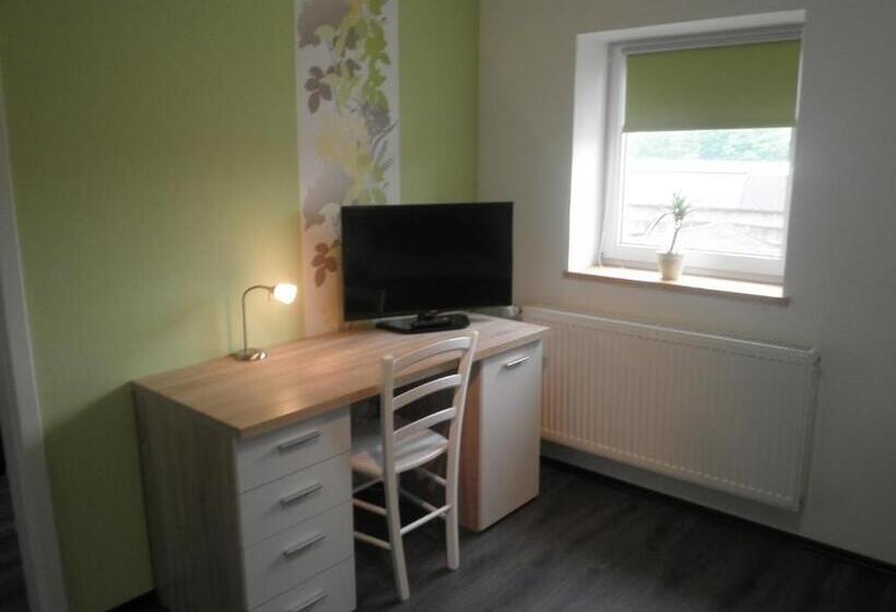 Апартаменты 1 Спальня, Bennetts Restaurant Und