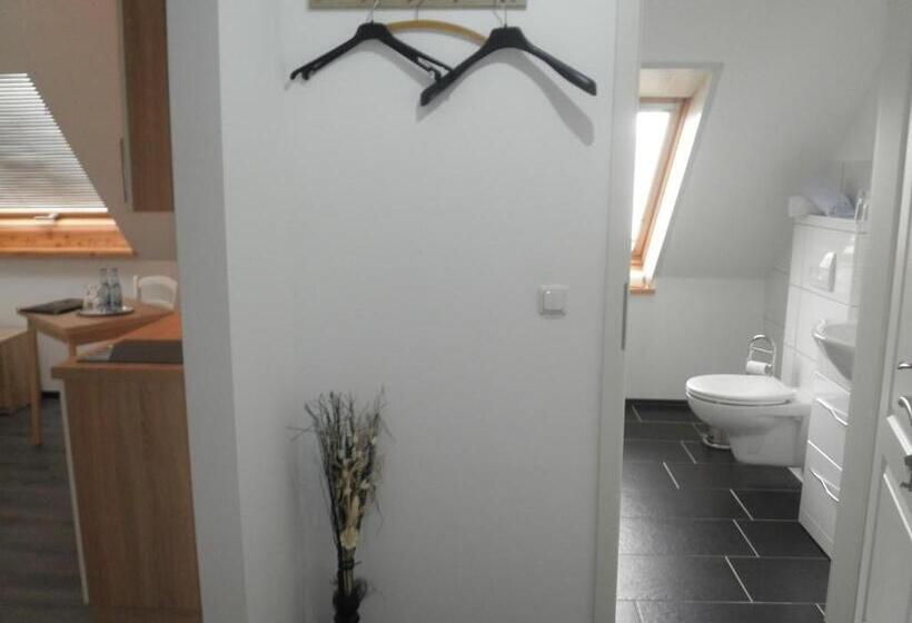 Апартаменты 1 Спальня, Bennetts Restaurant Und