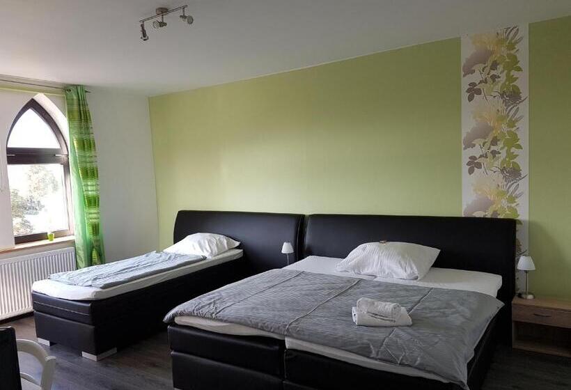 Апартаменты 1 Спальня, Bennetts Restaurant Und