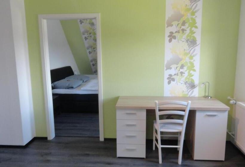 Апартаменты 1 Спальня, Bennetts Restaurant Und