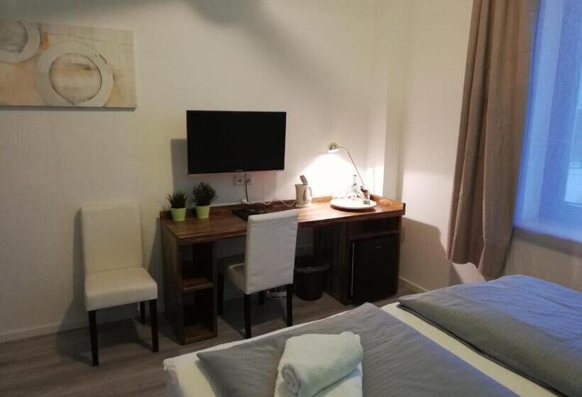 Номер Комфорт, Bennetts Restaurant Und