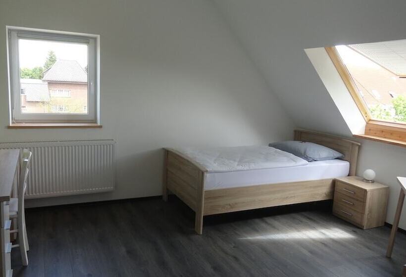 Номер Стандарт Индивидуальный, Bennetts Restaurant Und