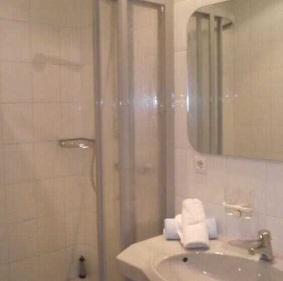 Номер Комфорт, Bennetts Restaurant Und