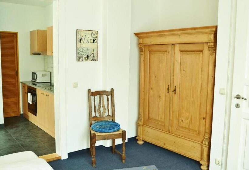 Апартаменты 1 Спальня, Mahlzeit   Hotel Brauhaus Weyhausen   Keramikstudio